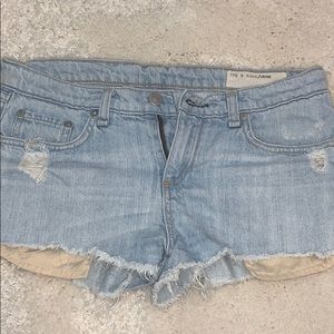 🌸Rag & Bone light denim shorts